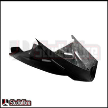 Carica l'immagine nel visualizzatore di Gallery, Carena  PISTA Completa VETRORESINA [inclusi ganci rapidi] APRILIA RSV4 - 2025-