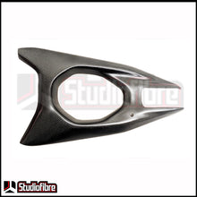Carica l&#39;immagine nel visualizzatore di Gallery, Cover Forcellone CARBONIO DUCATI Panigale/Streetfighter V4/S - 2025-