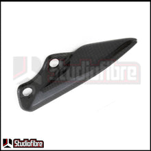 Load image into Gallery viewer, Paracatena Inferiore CARBONIO DUCATI Panigale V4/S - 2025-