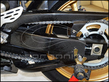 Load image into Gallery viewer, Protezioni Forcellone CARBONIO YAMAHA YZF R1 - 2009-2014